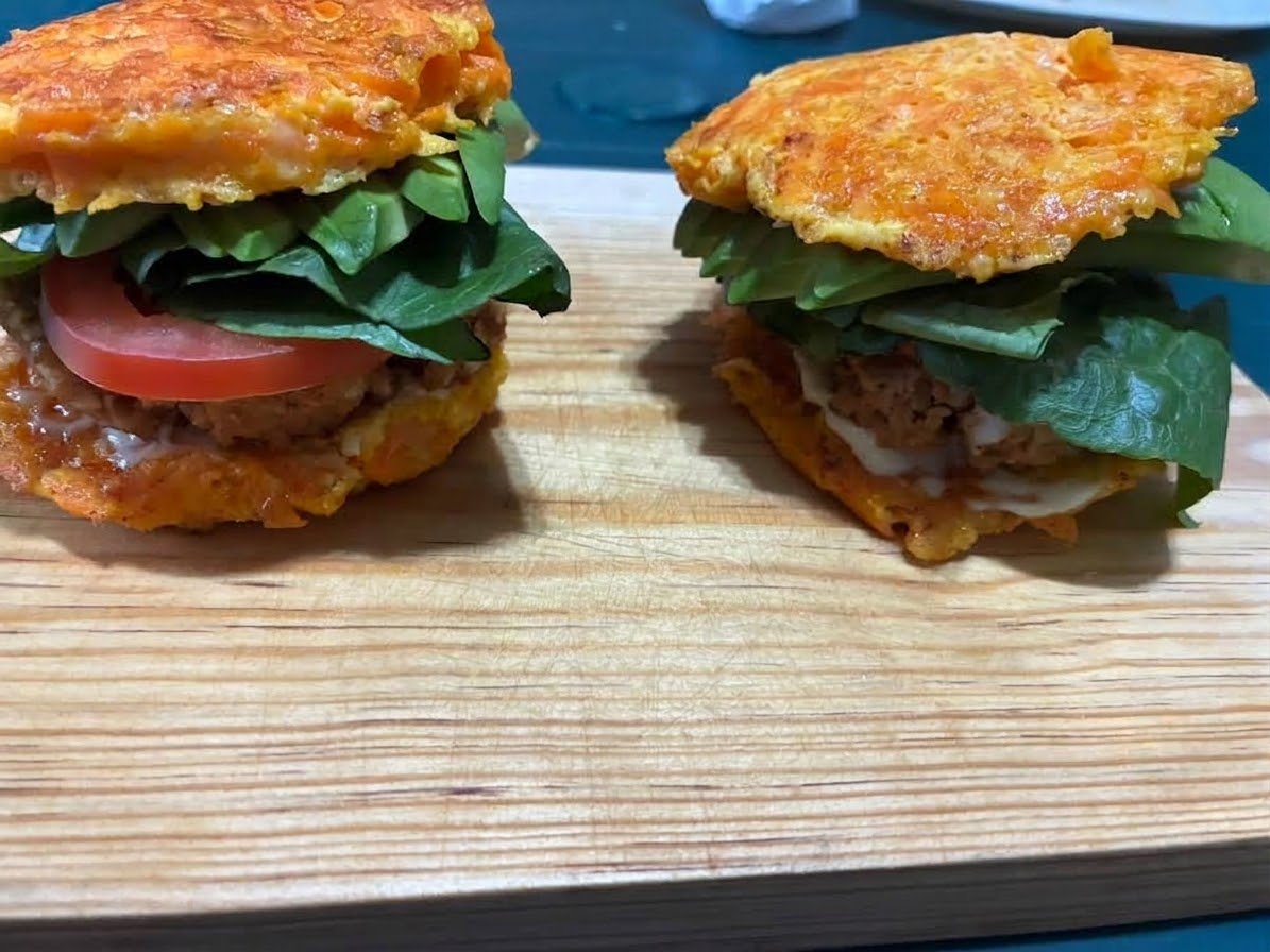 Hamburguesas de soja y zanahoria en el taller de cocina