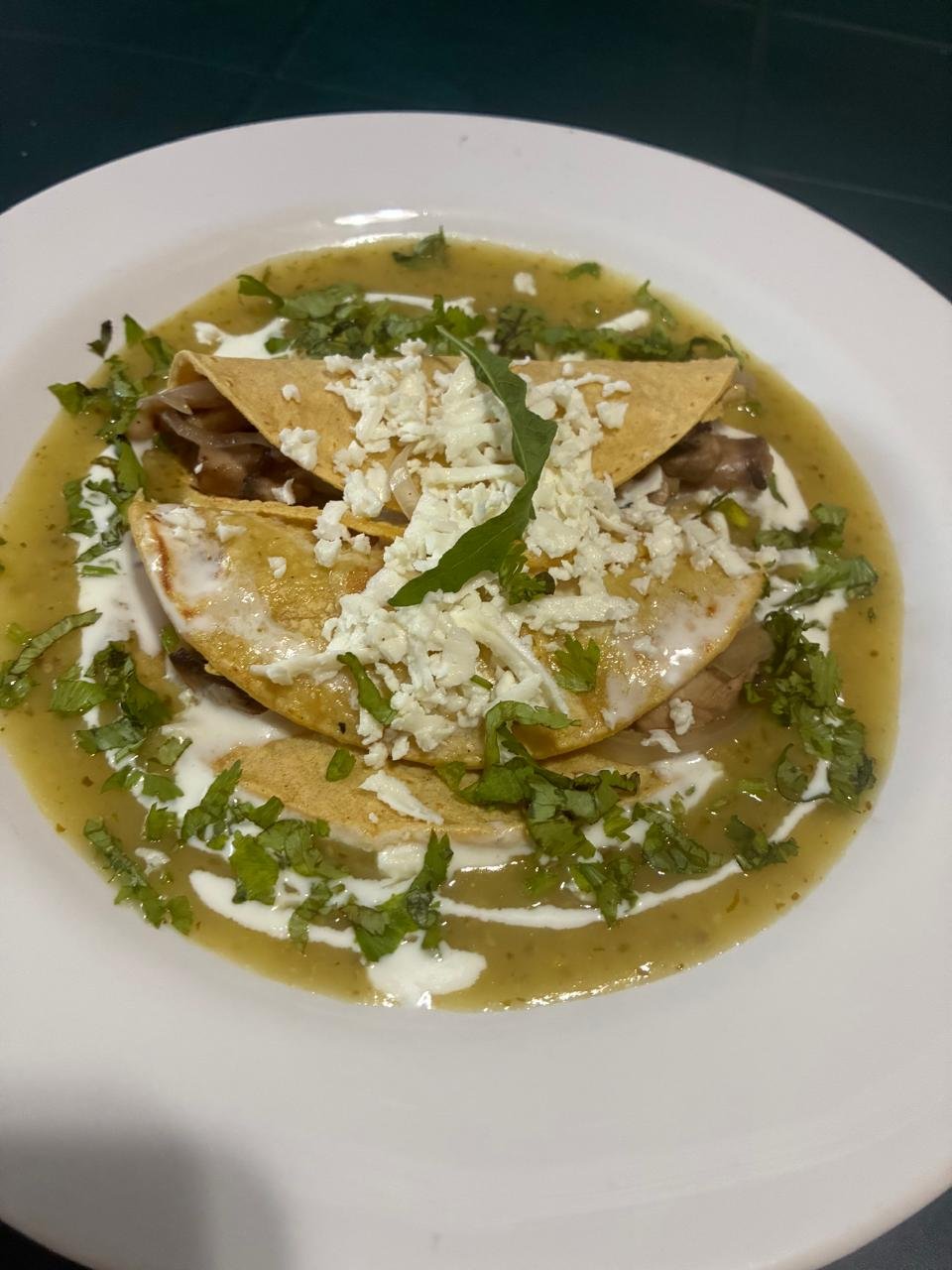 Tacos de champiñones encebollados
